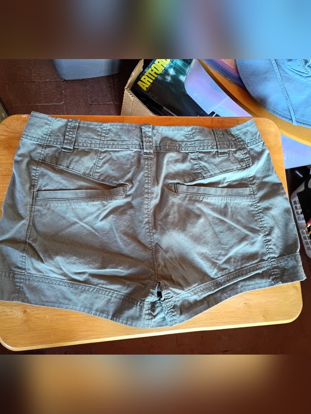 Arc'teryx Green Camden Shorts Cotton Blend Sz. 6 - Picture 2 of 9